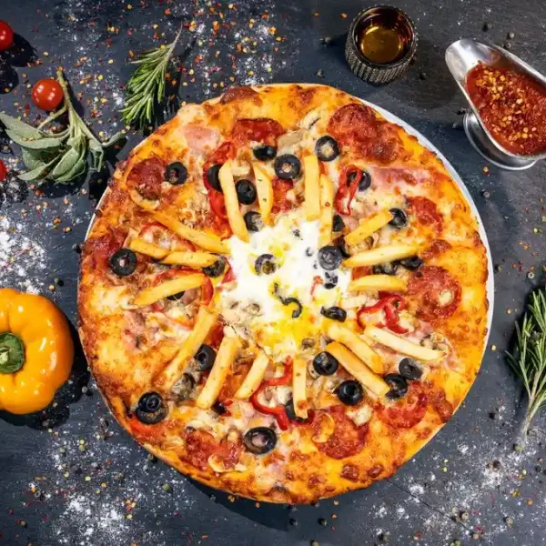 PIZZA DE FITE CU CARTOFI PRAJITI